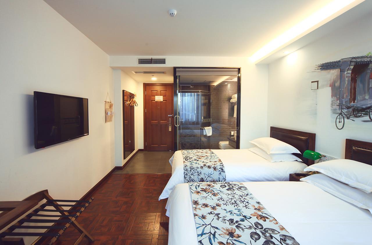Nostalgia Hotel Near Tianjin Polar Ocean Word- Tianjin Fonte Joy World, 10 Minutes Drive Away From Tianjin Tanggu High-Speed Railway Station, Free Ice-Cream, Mineral Water, Snacks And Laundry Service, English Communication Well ภายนอก รูปภาพ