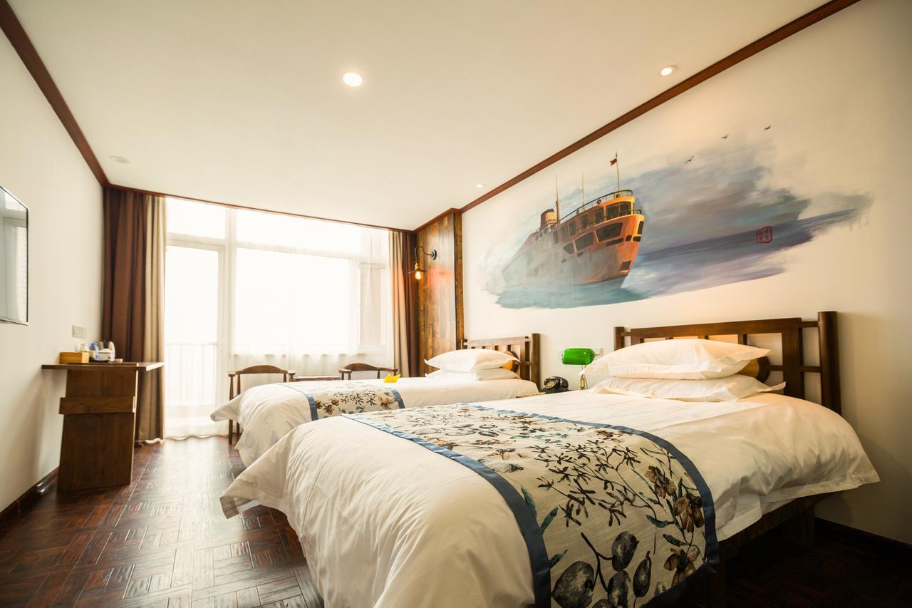 Nostalgia Hotel Near Tianjin Polar Ocean Word- Tianjin Fonte Joy World, 10 Minutes Drive Away From Tianjin Tanggu High-Speed Railway Station, Free Ice-Cream, Mineral Water, Snacks And Laundry Service, English Communication Well ภายนอก รูปภาพ