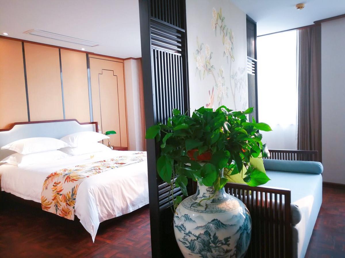Nostalgia Hotel Near Tianjin Polar Ocean Word- Tianjin Fonte Joy World, 10 Minutes Drive Away From Tianjin Tanggu High-Speed Railway Station, Free Ice-Cream, Mineral Water, Snacks And Laundry Service, English Communication Well ภายนอก รูปภาพ