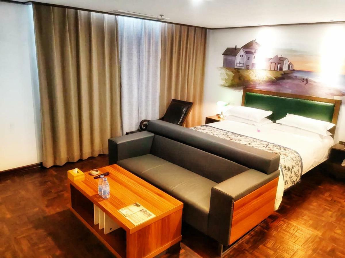 Nostalgia Hotel Near Tianjin Polar Ocean Word- Tianjin Fonte Joy World, 10 Minutes Drive Away From Tianjin Tanggu High-Speed Railway Station, Free Ice-Cream, Mineral Water, Snacks And Laundry Service, English Communication Well ภายนอก รูปภาพ